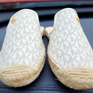 MK MULES NWT